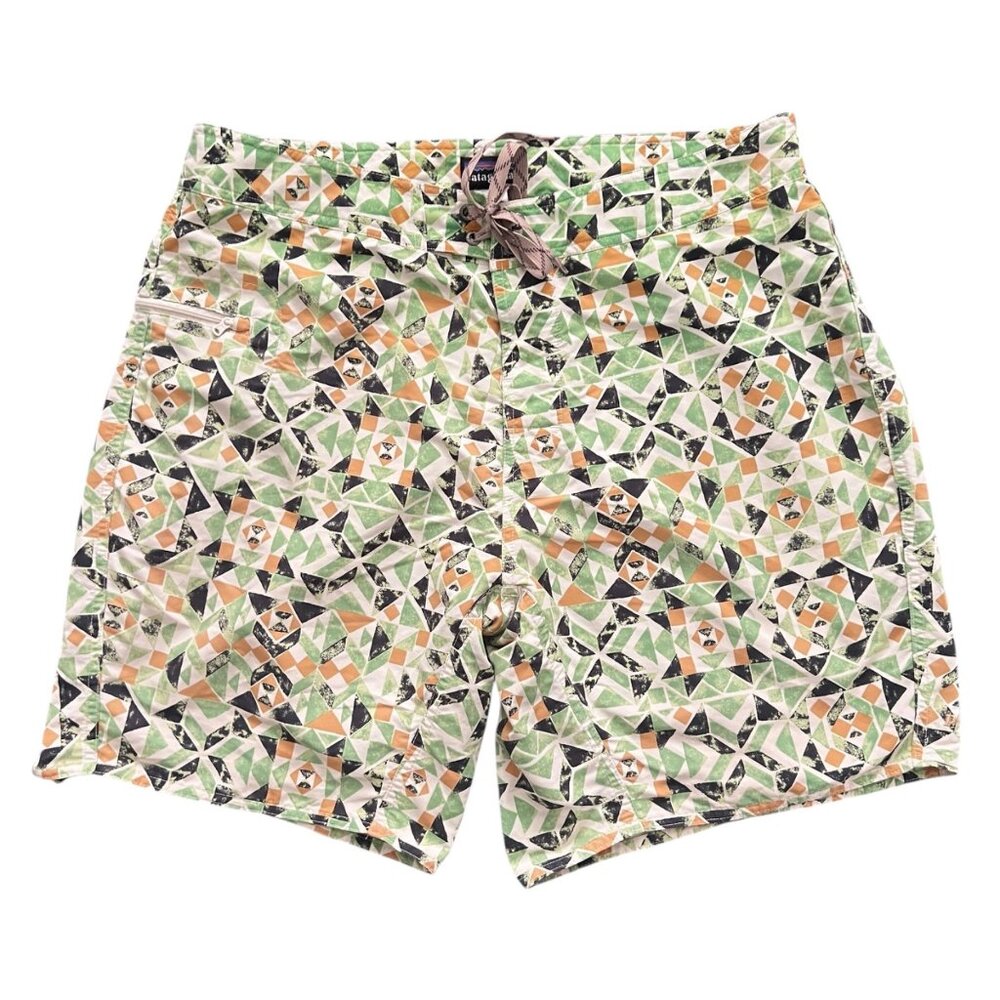 Patagonia Geometric Board Shorts Mens 36 Trunks Activewear Surfwear Coastal